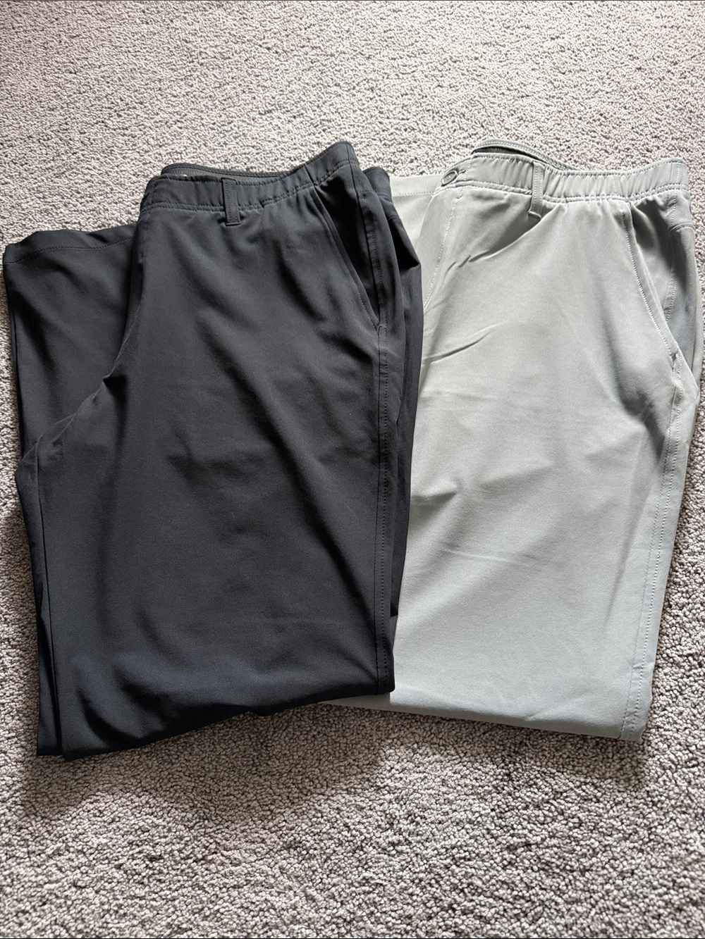 Under Armour Men's Black Performance Straight-Leg Pants